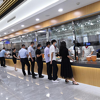 機(jī)關(guān)飯?zhí)贸邪?></div>
        <p>機(jī)關(guān)飯?zhí)贸邪?/p>
        <em>Office canteen contracting</em>
        <d>職責(zé)：?jiǎn)挝皇程贸邪_保單位干部職工就餐供應(yīng)，并不斷提高供餐質(zhì)量和服務(wù)水平；同時(shí)負(fù)責(zé)單位工作餐......</d>
    </a>
    </li> 
    <li varid=